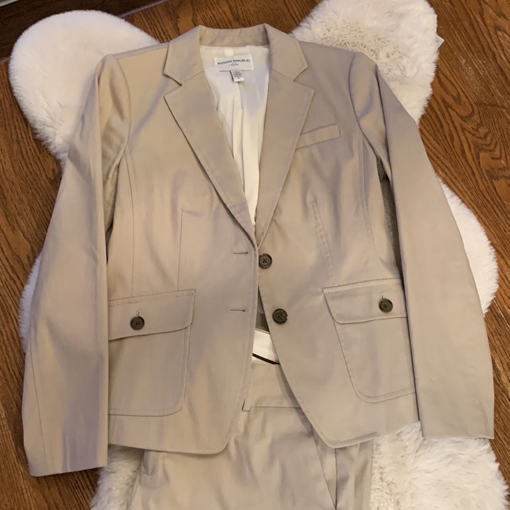Banana republic pant. 2 piece blazer set. Listed separate